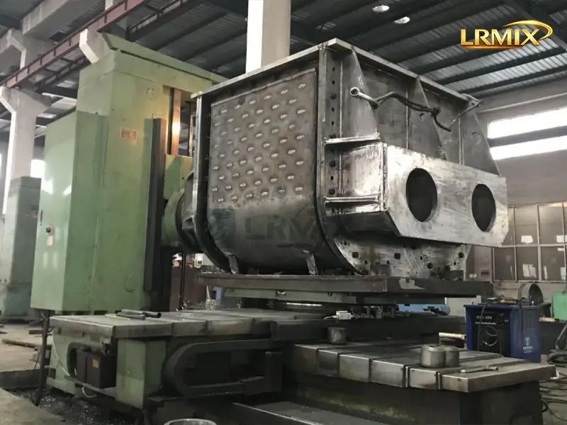 industrial mixer parts precision machining at LRMIX factory